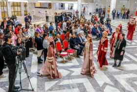 Киіз басудан зергерлік өнерге дейін: Алматыда қолөнерден фестиваль өтіп жатыр - фото 3