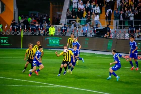 Kairat thrashed Astana and moved to first place in the Kazakhstan Premier League - photo 7