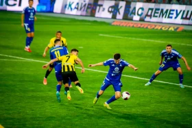 Kairat thrashed Astana and moved to first place in the Kazakhstan Premier League - photo 2