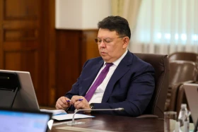 Внедрение ИИ в экономику Казахстана обсудили в Правительстве - фото 8