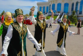 Фестиваль национальной культуры и кухни провели в День единства в Астане - фото 7