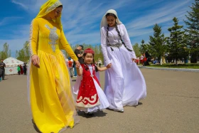 Фестиваль национальной культуры и кухни провели в День единства в Астане - фото 22