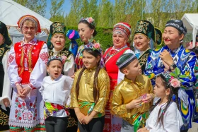 Фестиваль национальной культуры и кухни провели в День единства в Астане - фото 29